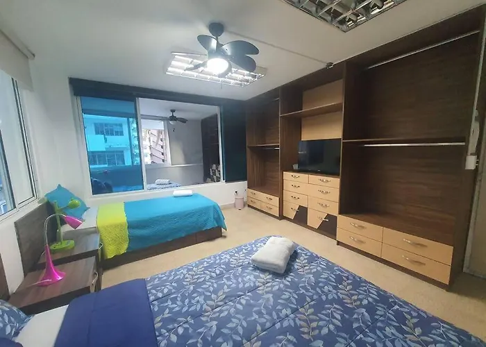 R-8 Amplio Apartamento En Zona Turistica.